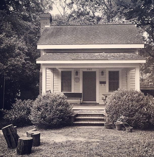 Air B&B rental ~ in the heart of Chapel Hill