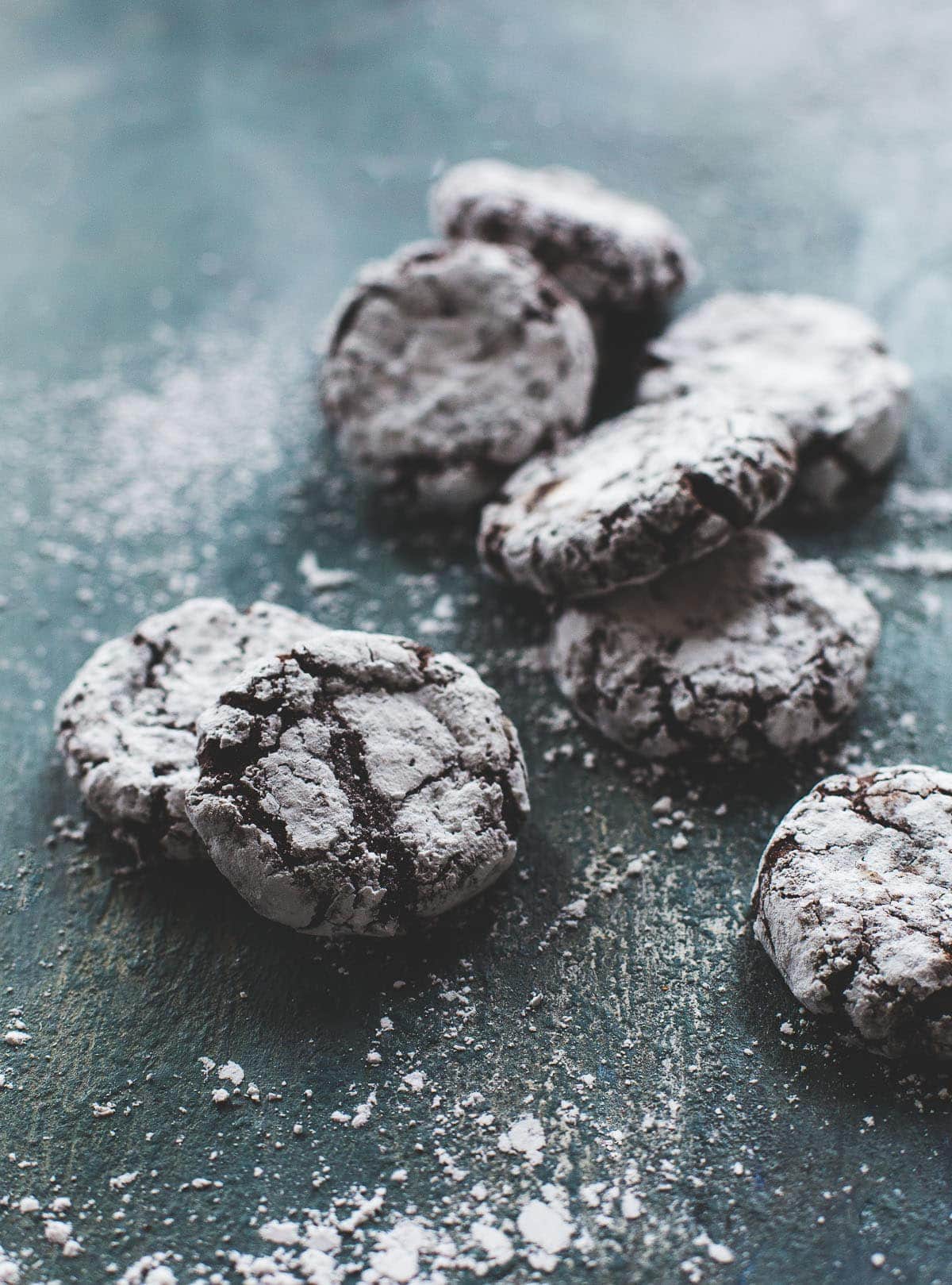 Fudgy Peppermint Chocolate Crinkle Cookies -- the browniest, holiday cookie {made with teff flour}