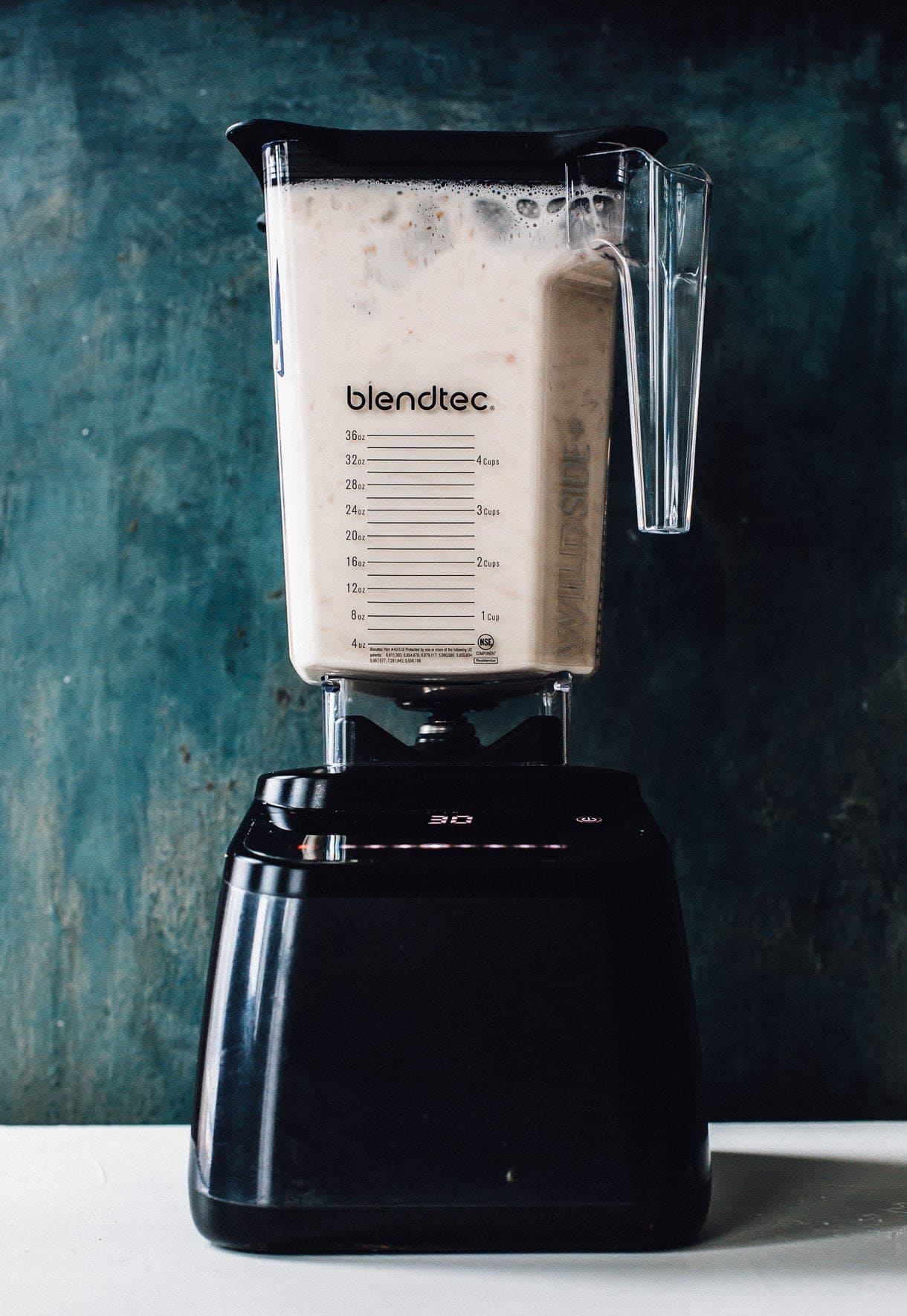 HOW TO MAKE ANY HOMEMADE NUT MILK, with easy step-by-step instructions