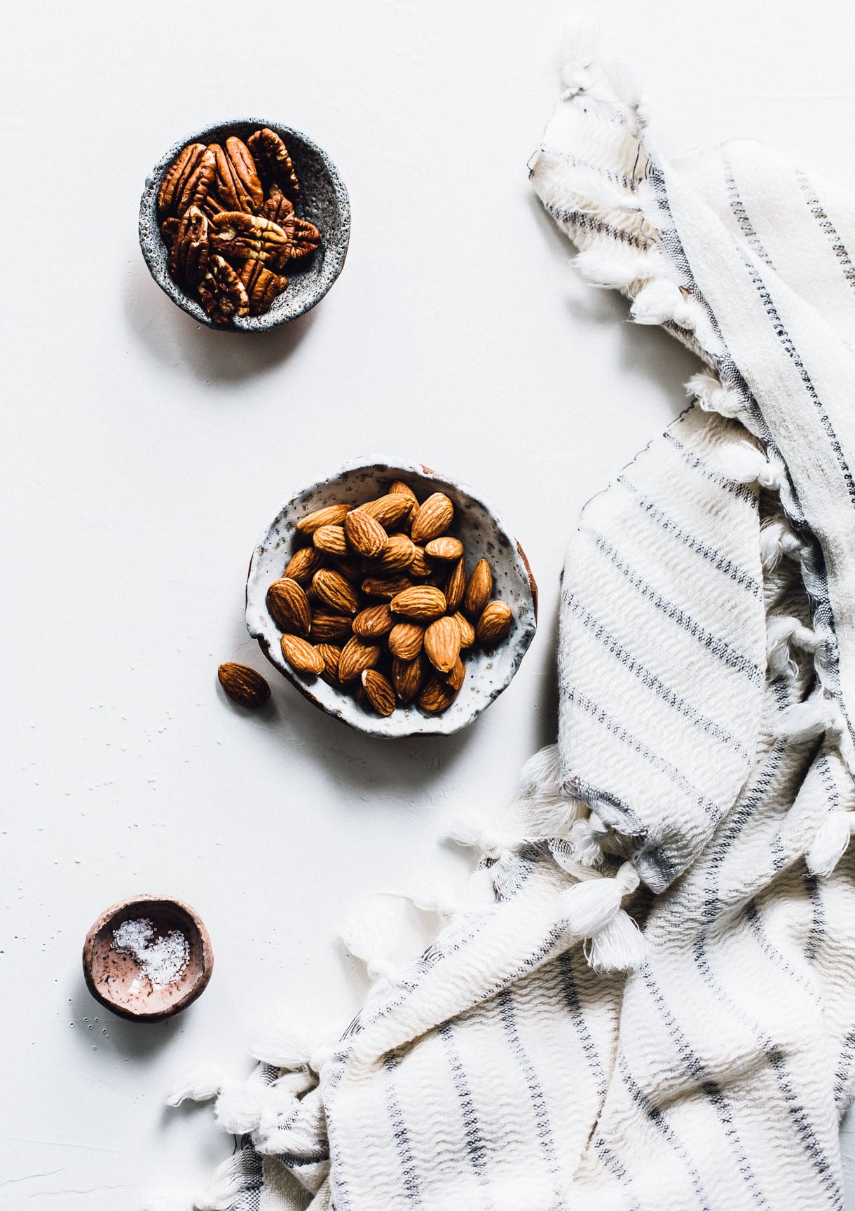 Homemade Almond Pecan Milk recipe : dairy-free milk, plant milk