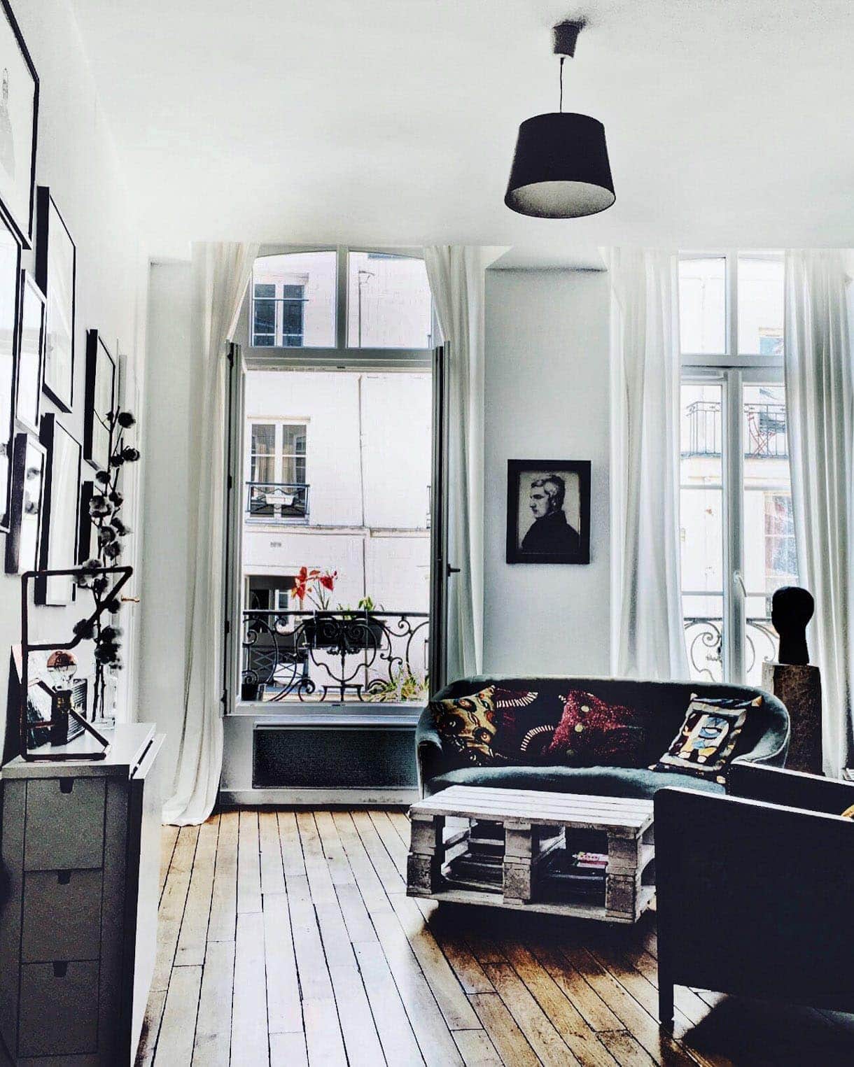 Spontaneous Travel In Paris: AirBnB loft Spontaneous Travel In Paris: AirBnB loft