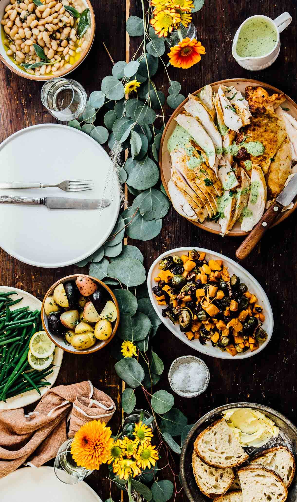 friendsgiving meal and place setting