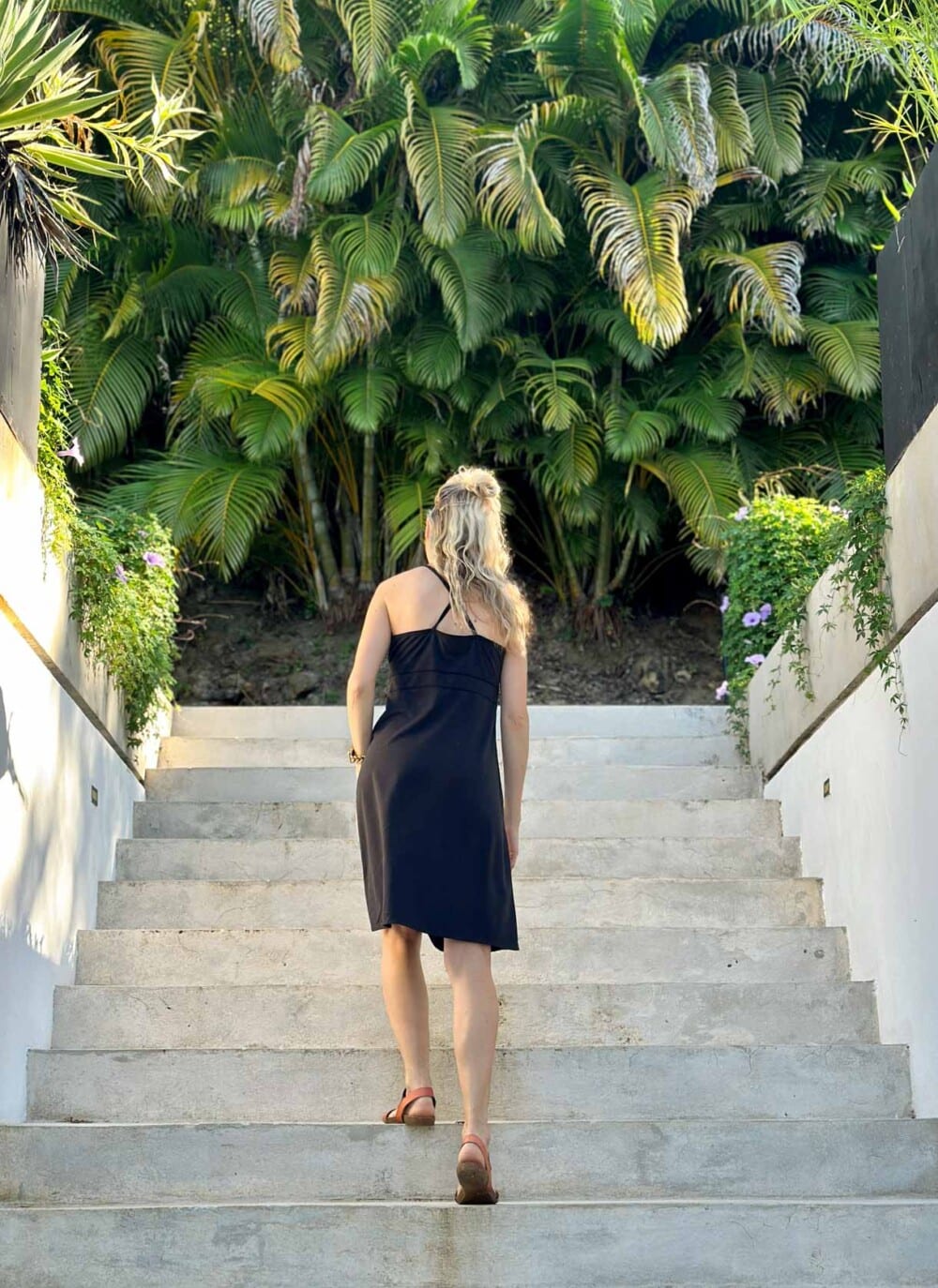 walking up costa rican staircase